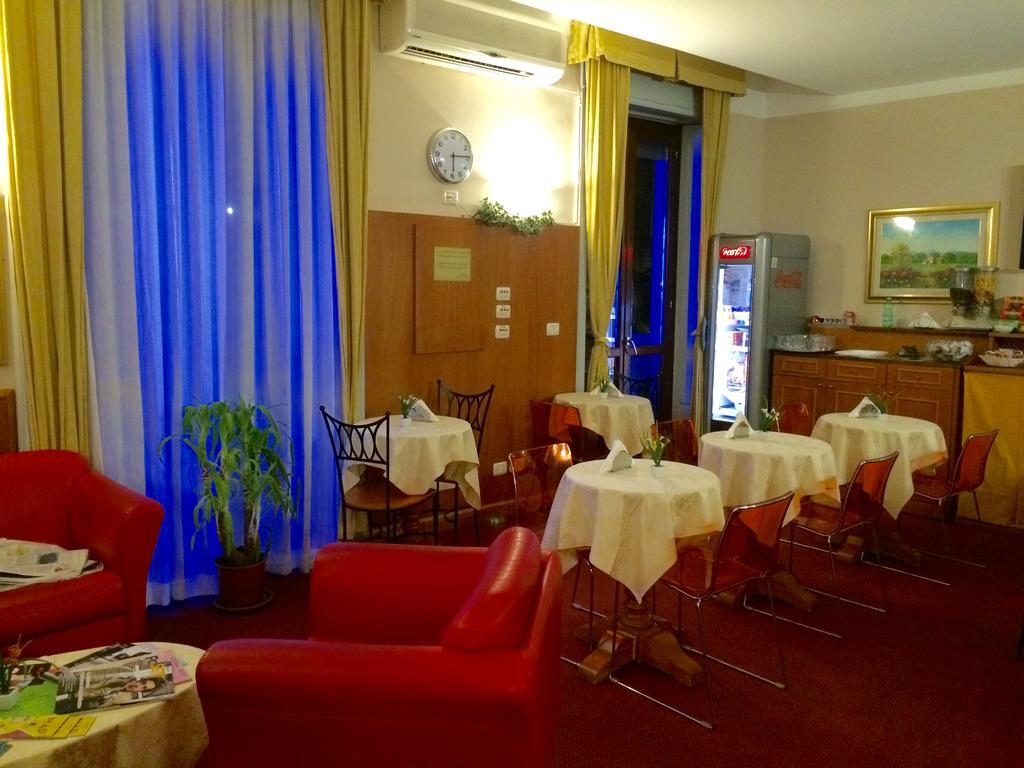 Royal Hotell Milano Exteriör bild